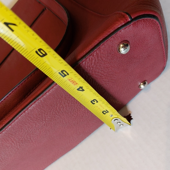 🔴Buy 2 - Get 1 -- K.Carroll Accessories Vegan Leather Zipped Tote - Picture 11 of 12